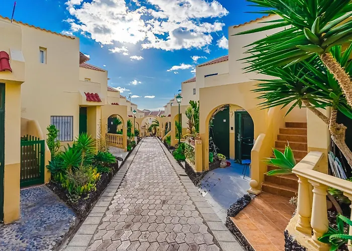 Cozy Spacious Seaview 300m Apartment *